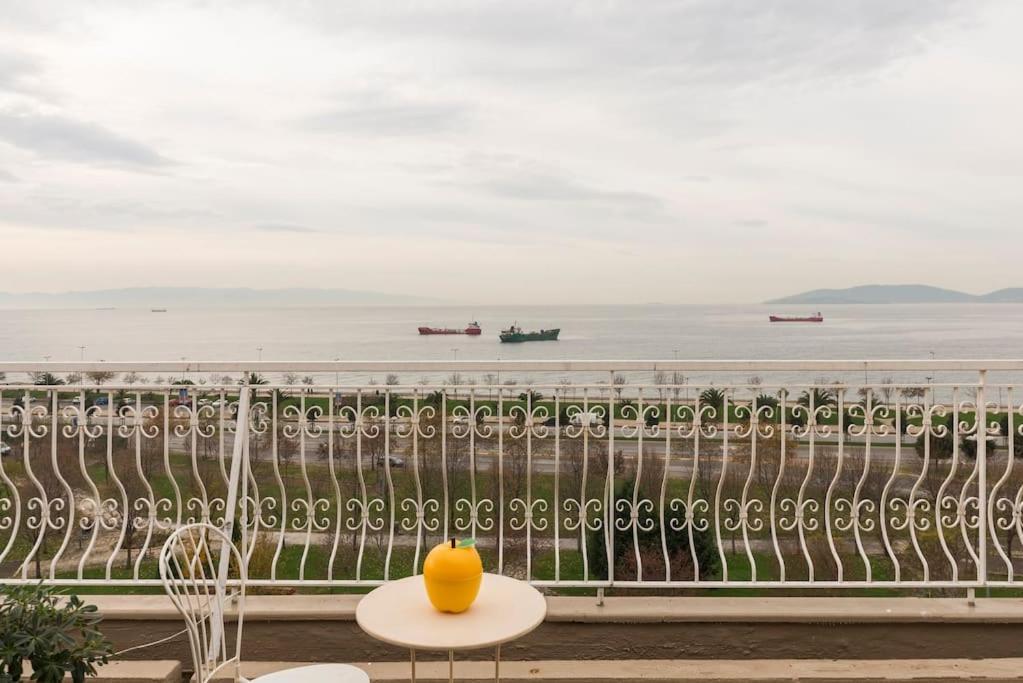 Rooftop Flat With A Great Sea View Terrace * Istambul