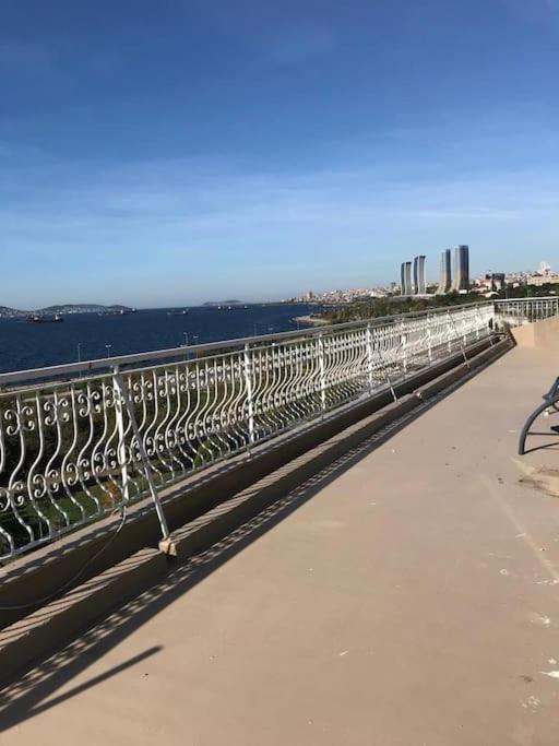 Rooftop Flat With A Great Sea View Terrace Appartement Istambul